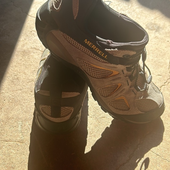 Merrell - Picture 3 of 8